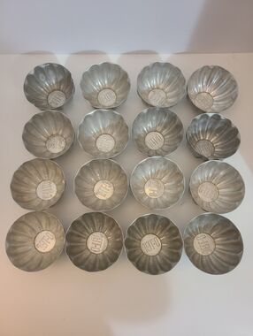 Lot Of Vintage Fluted Aluminum Jello Molds, Pre-owned, some wear